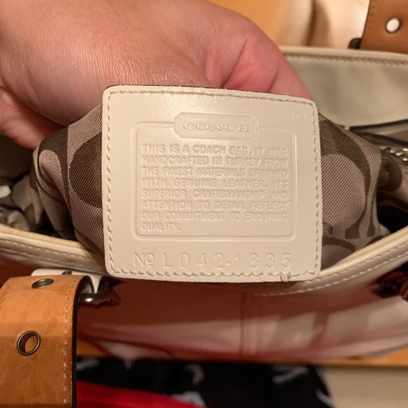 White Coach purse used - Picture 4 of 4